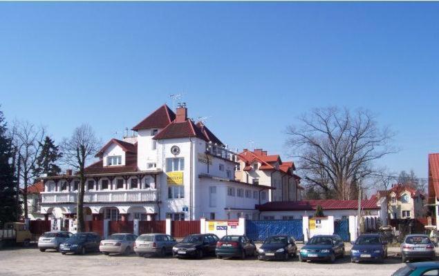 Piaseczno Willa Staropolska Exterior photo
